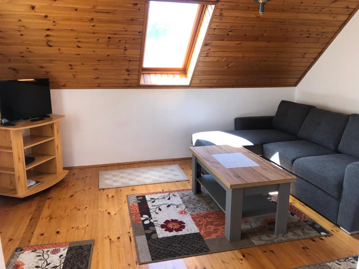 Pacsirta Apartman Lenti Exteriör bild