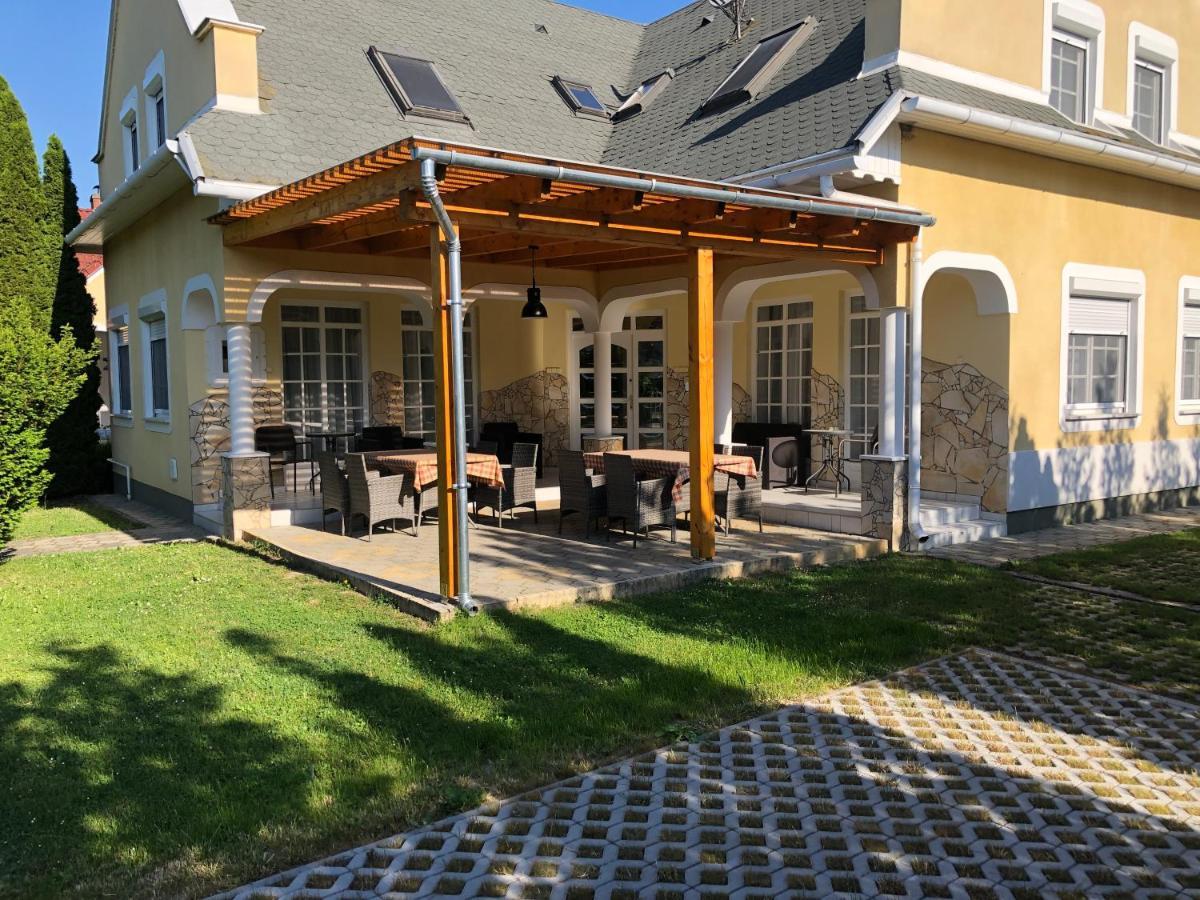 Pacsirta Apartman Lenti Exteriör bild