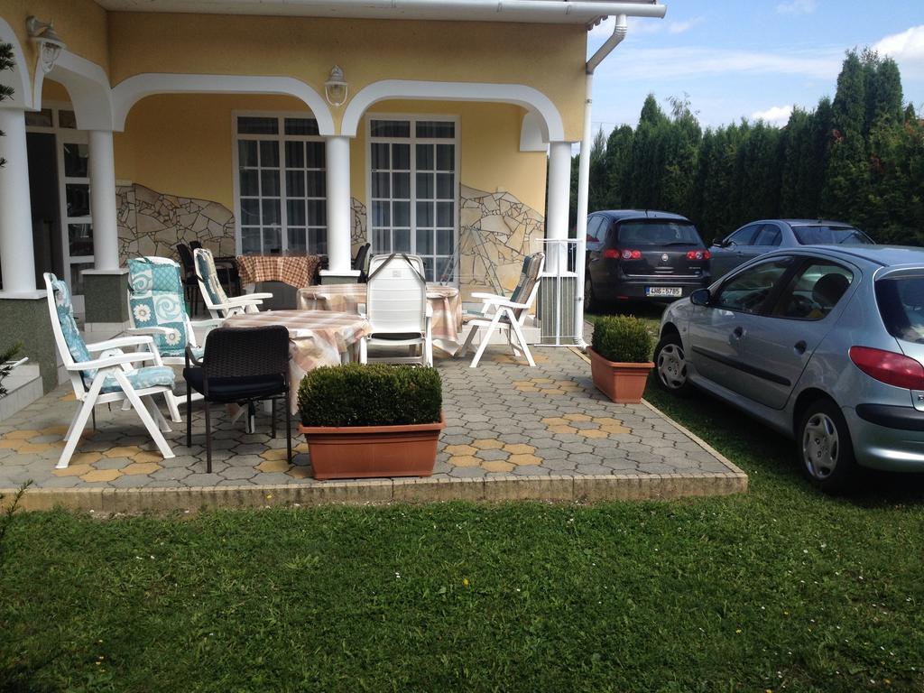 Pacsirta Apartman Lenti Exteriör bild