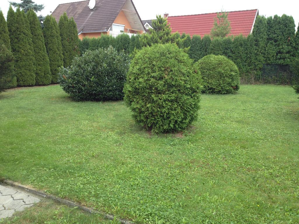 Pacsirta Apartman Lenti Exteriör bild