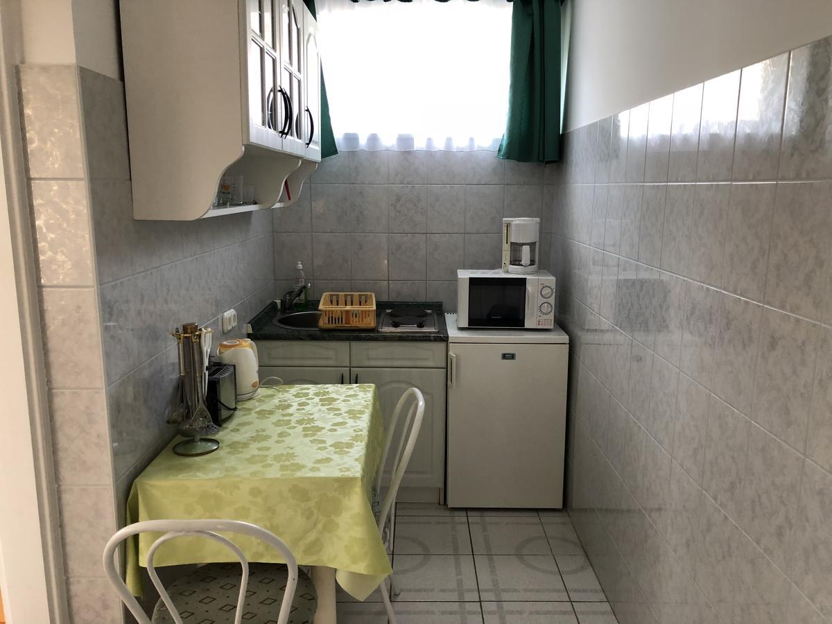 Pacsirta Apartman Lenti Exteriör bild